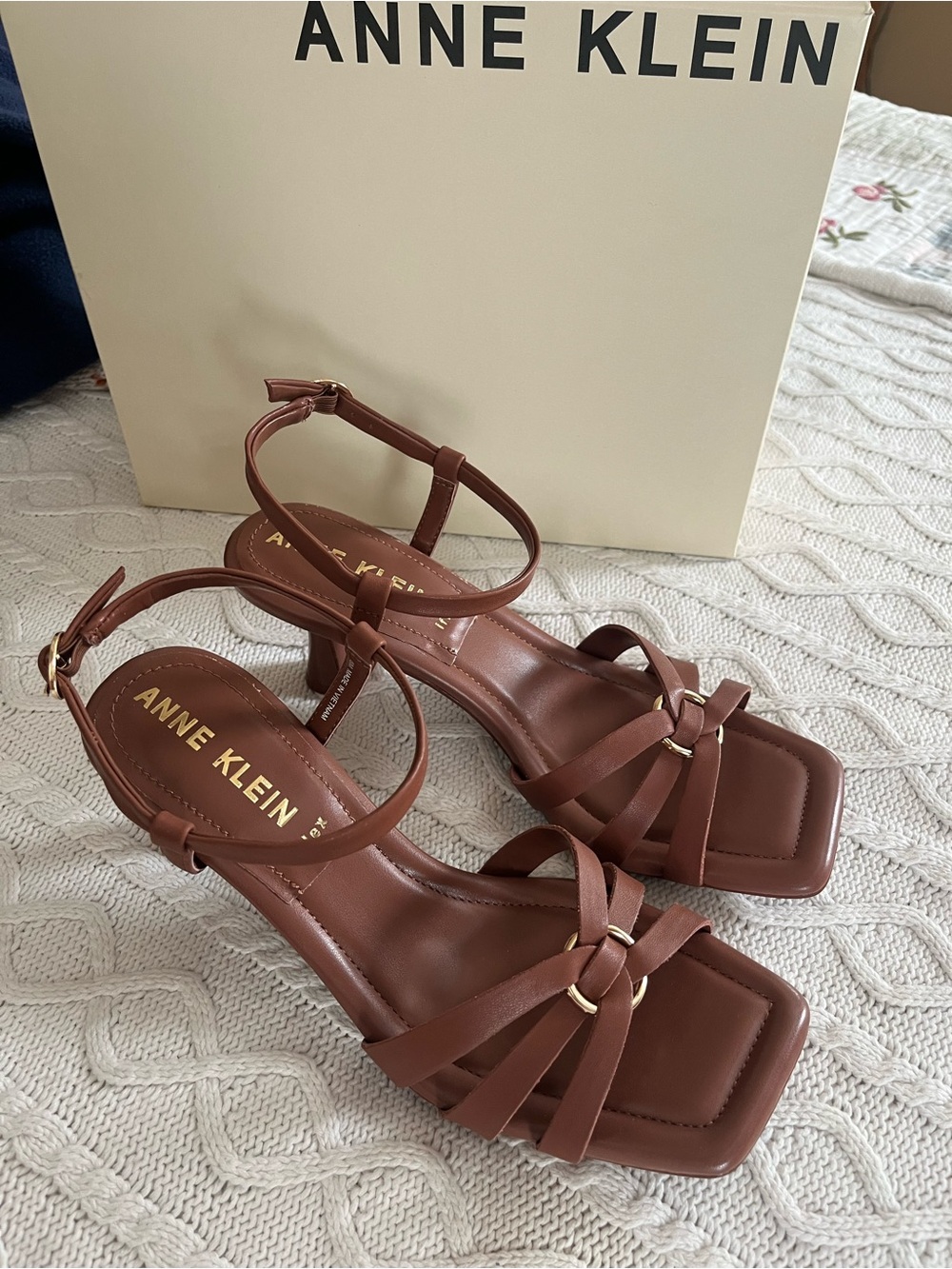 Anne Klein Brown Strappy Mid-Heel Adjustable Sandal Women’s Size 8